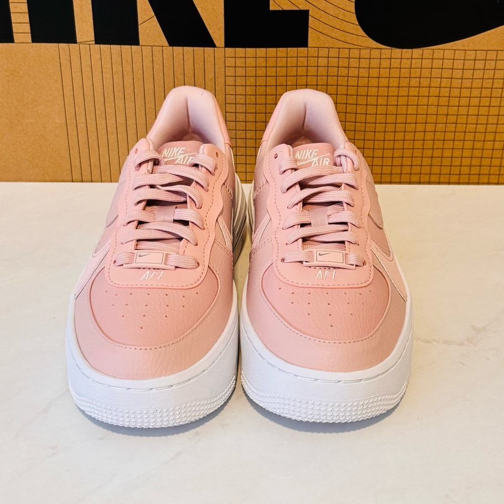 Final Sale!!! 🌺 NIKE 🌺 Nike Air Force 1 PLT.AF.ORM 👟 - Picture 3 of 14